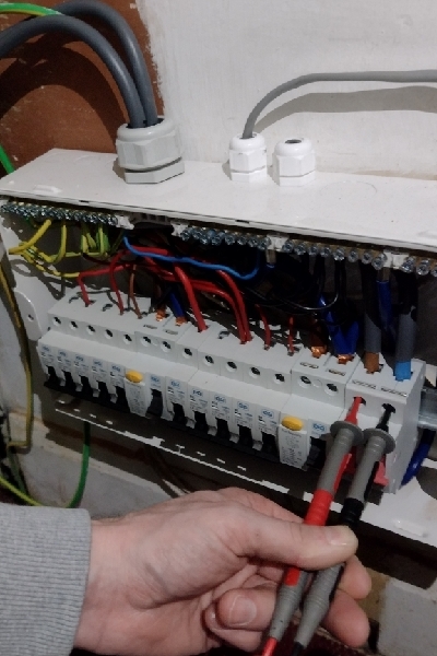 Residential and Commercial Electrical Services